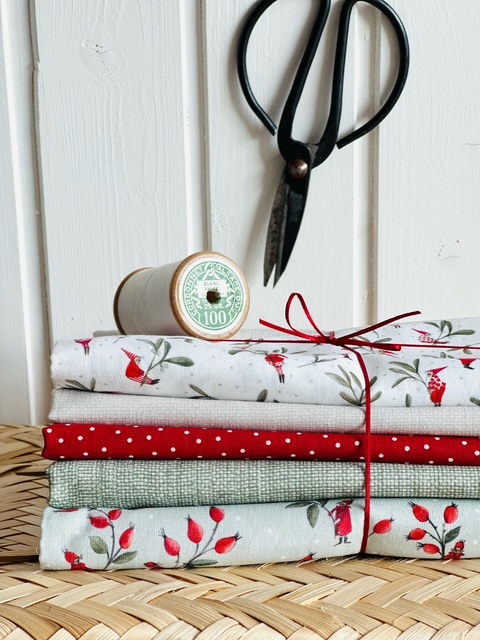 Stoff Baumwolle Hagebutten-Bundle Acufactum Naehzimmer mit Herz Onlineshop